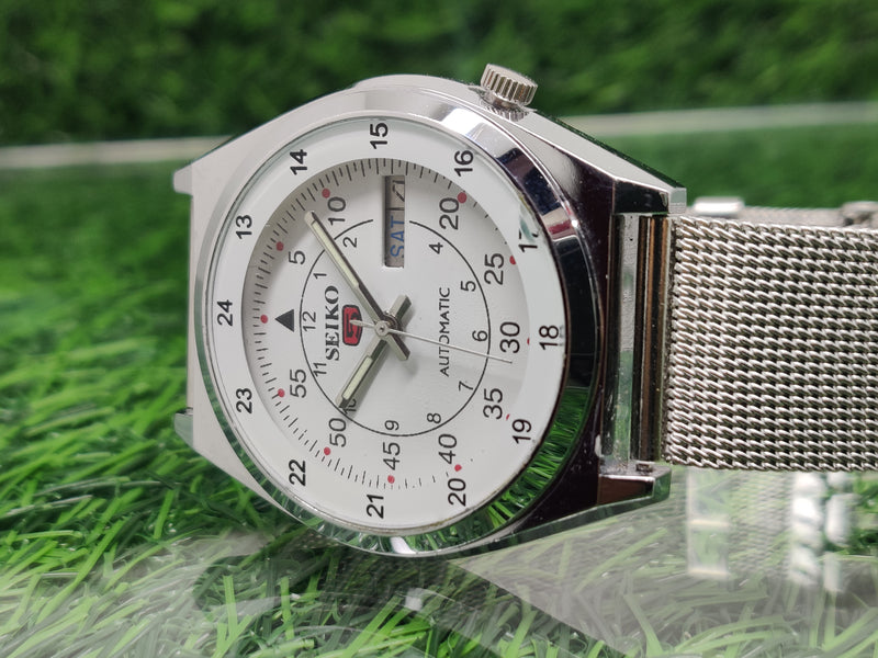 VINTAGE REFURBISHED SEIKO 5 AUTOMATIC JAPAN MENS DAY DATE WATCH