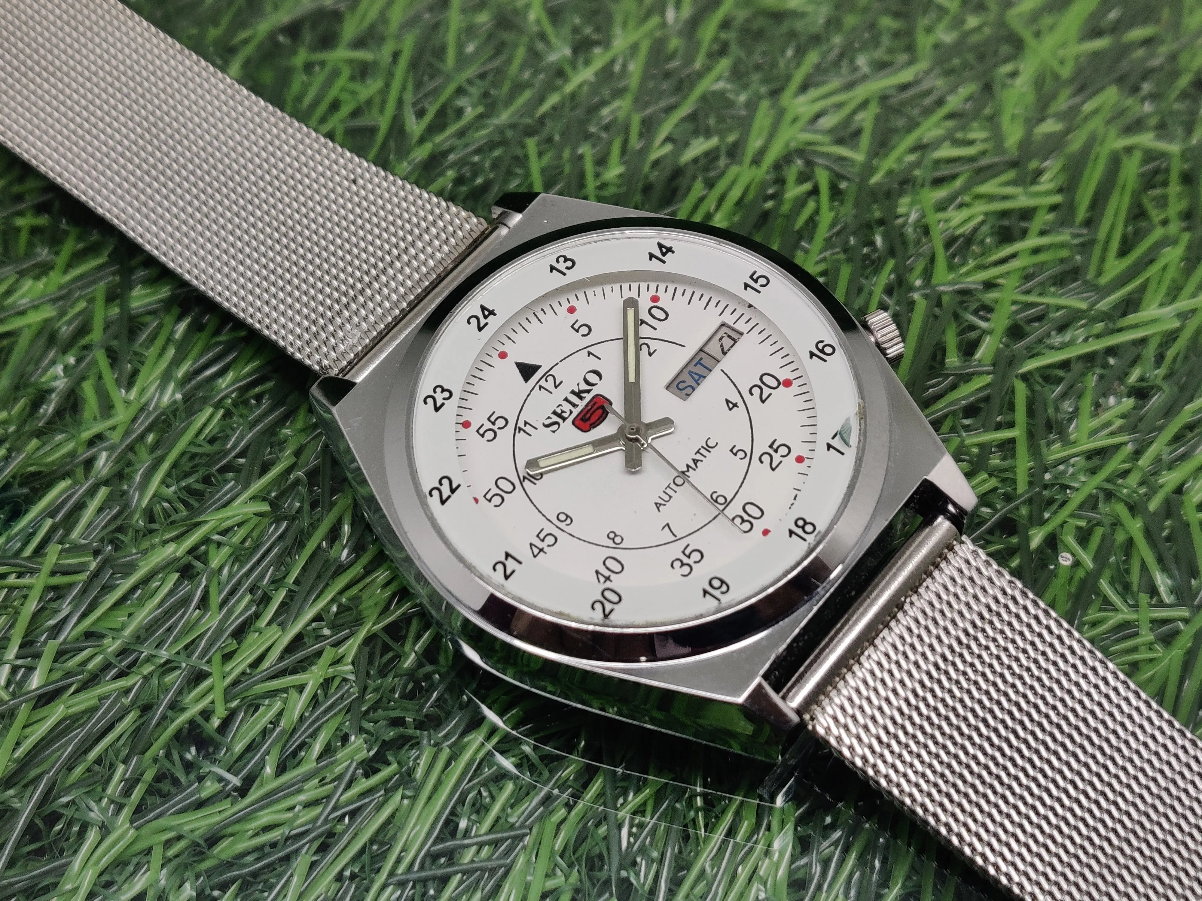 VINTAGE REFURBISHED SEIKO 5 AUTOMATIC JAPAN MENS DAY DATE WATCH - National Watches