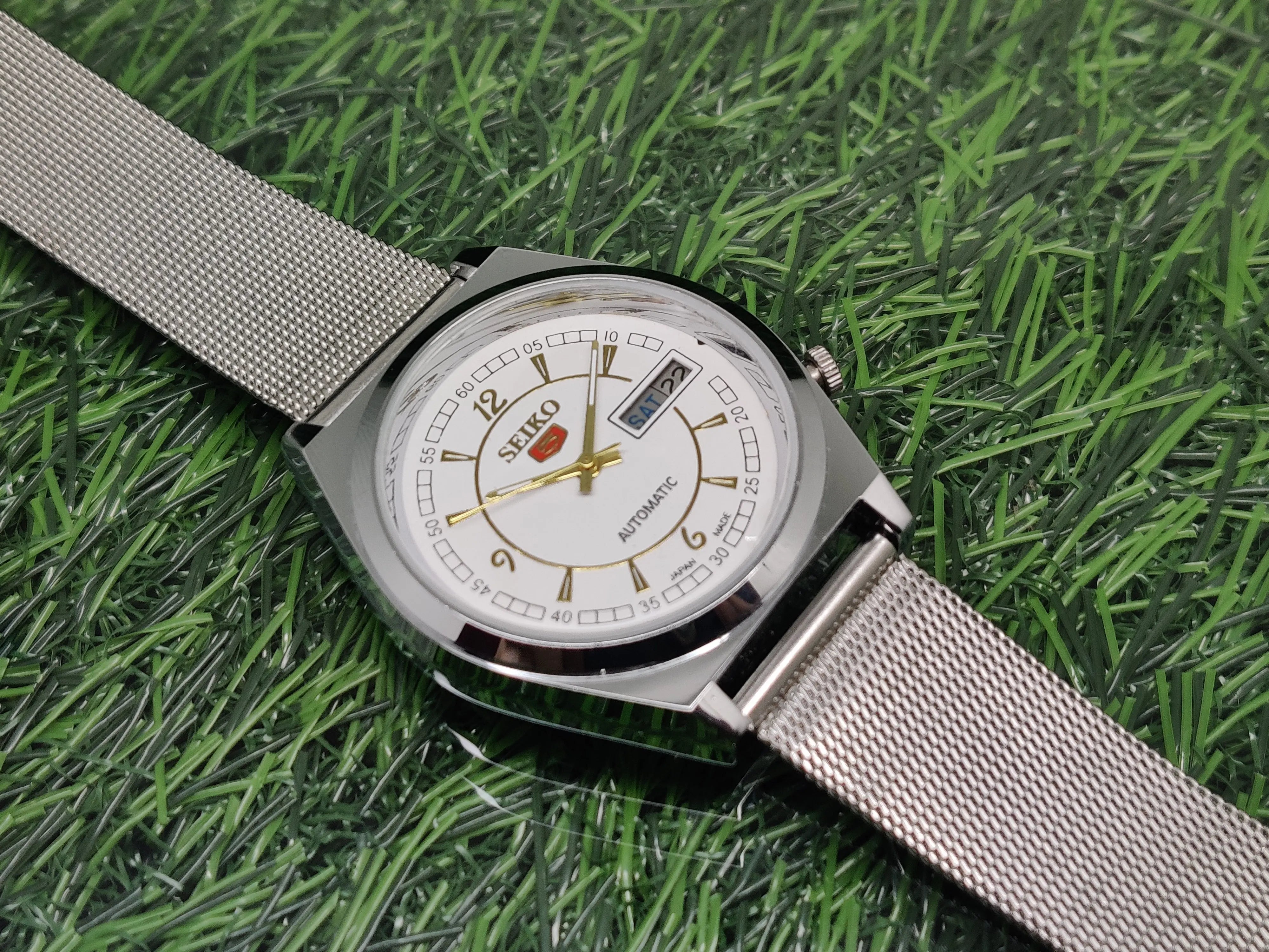 Seiko 5 white Dial Automatic Vintage Watch National Watches