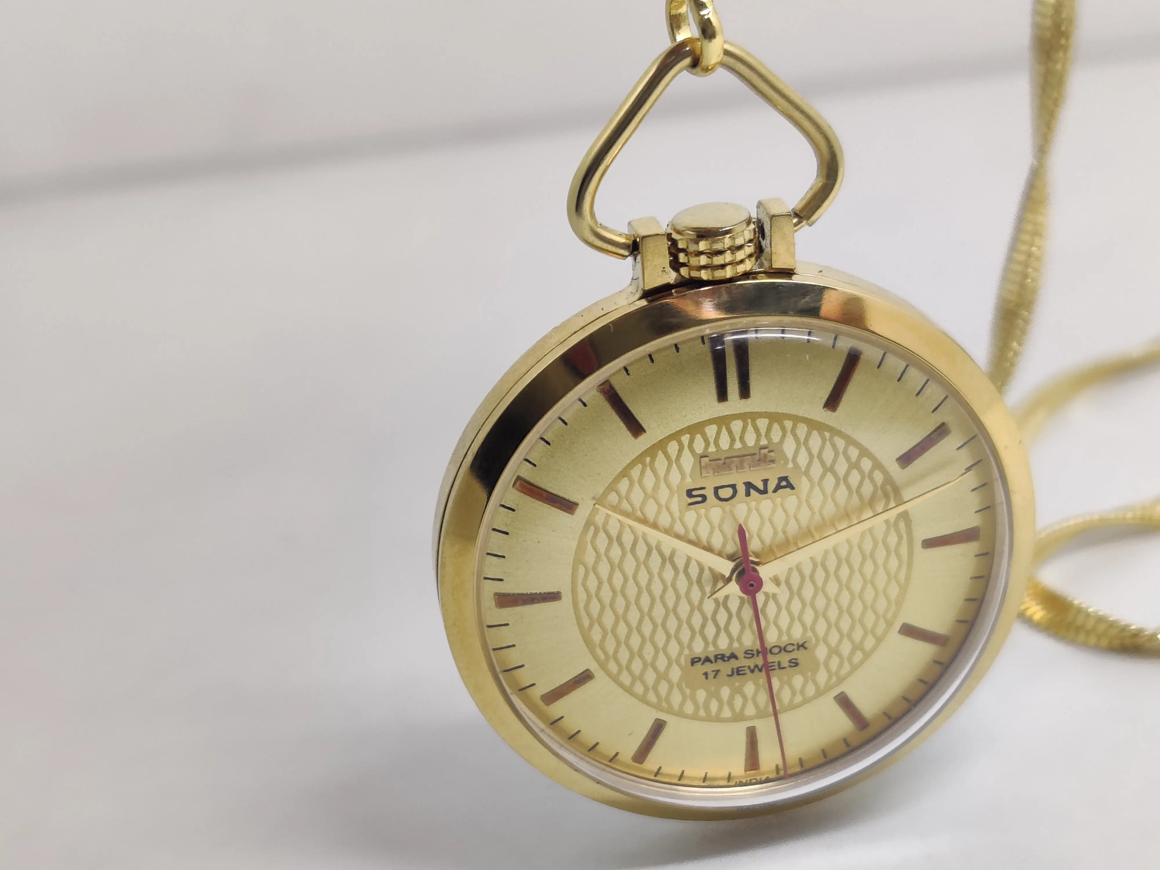 Hmt sona Mechanical Hand winding Movement gold plated Para Jewels Analog Dial Wrist Watch For Men National Watches