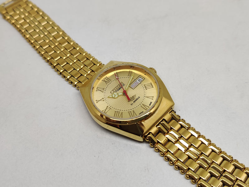 Citizen Automatic 8200 Movement stainless steel Japan Made 21 Jewels Men s Wrist Watch