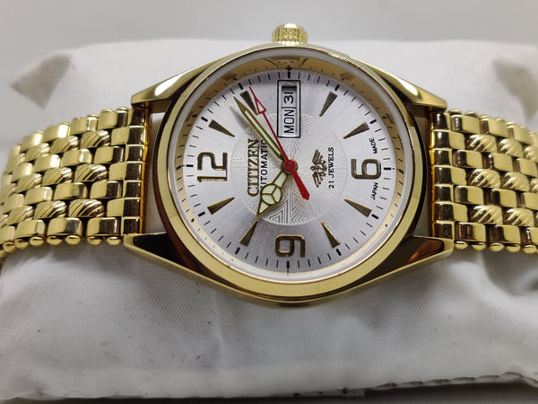 Citizen Automatic 8200 Movement stainless steel Japan Made 21 Jewels Men s Wrist Watch