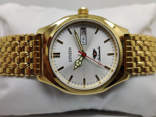 Citizen Automatic 8200 Movement stainless steel Japan Made 21 Jewels Men s Wrist Watch