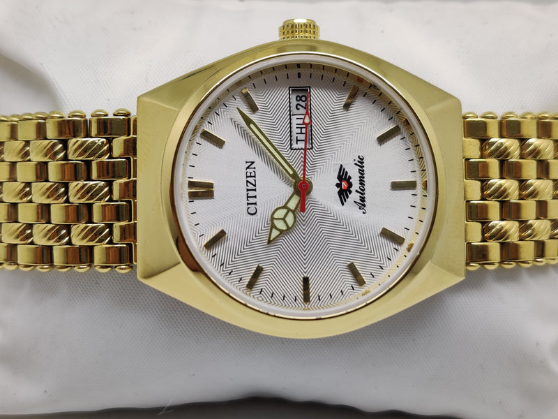 Citizen Automatic 8200 Movement stainless steel Japan Made 21 Jewels Men s Wrist Watch