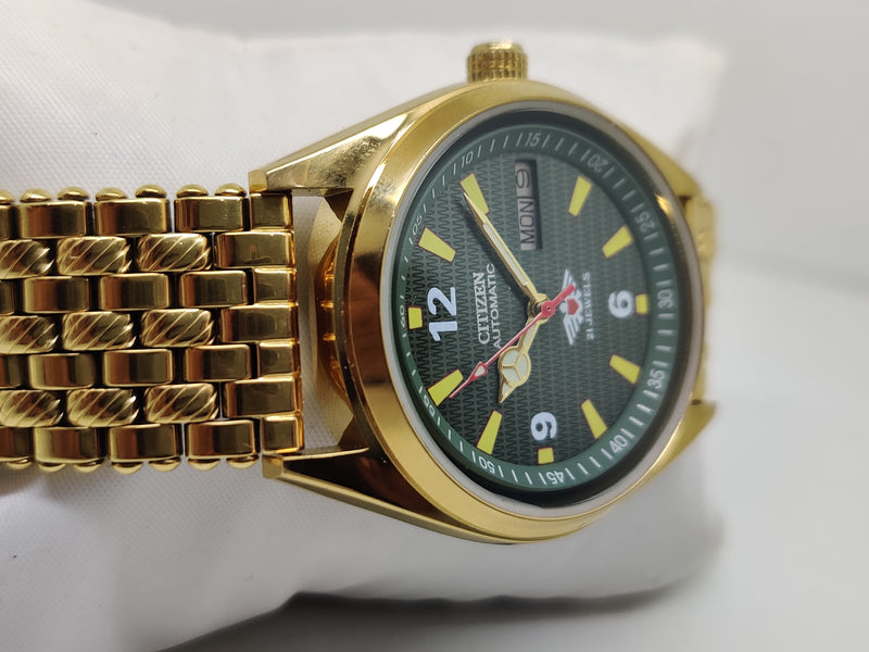 Citizen Automatic 8200 Movement stainless steel Japan Made 21 Jewels Men s Wrist Watch