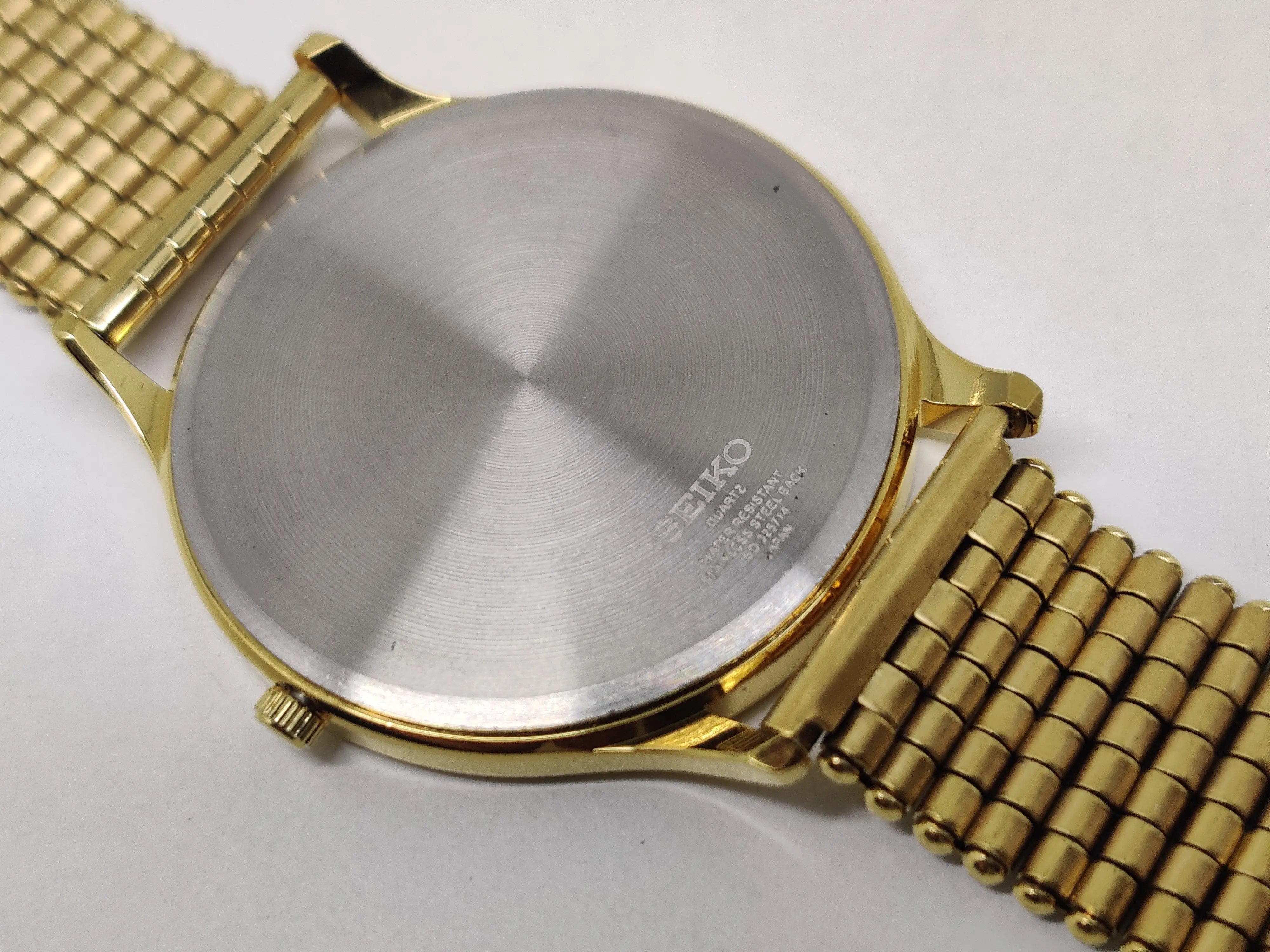 Seiko 5 Black Dial quartz Watch - National Watches