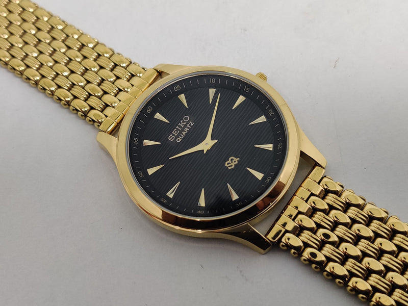 Seiko 5 Black Dial quartz Watch