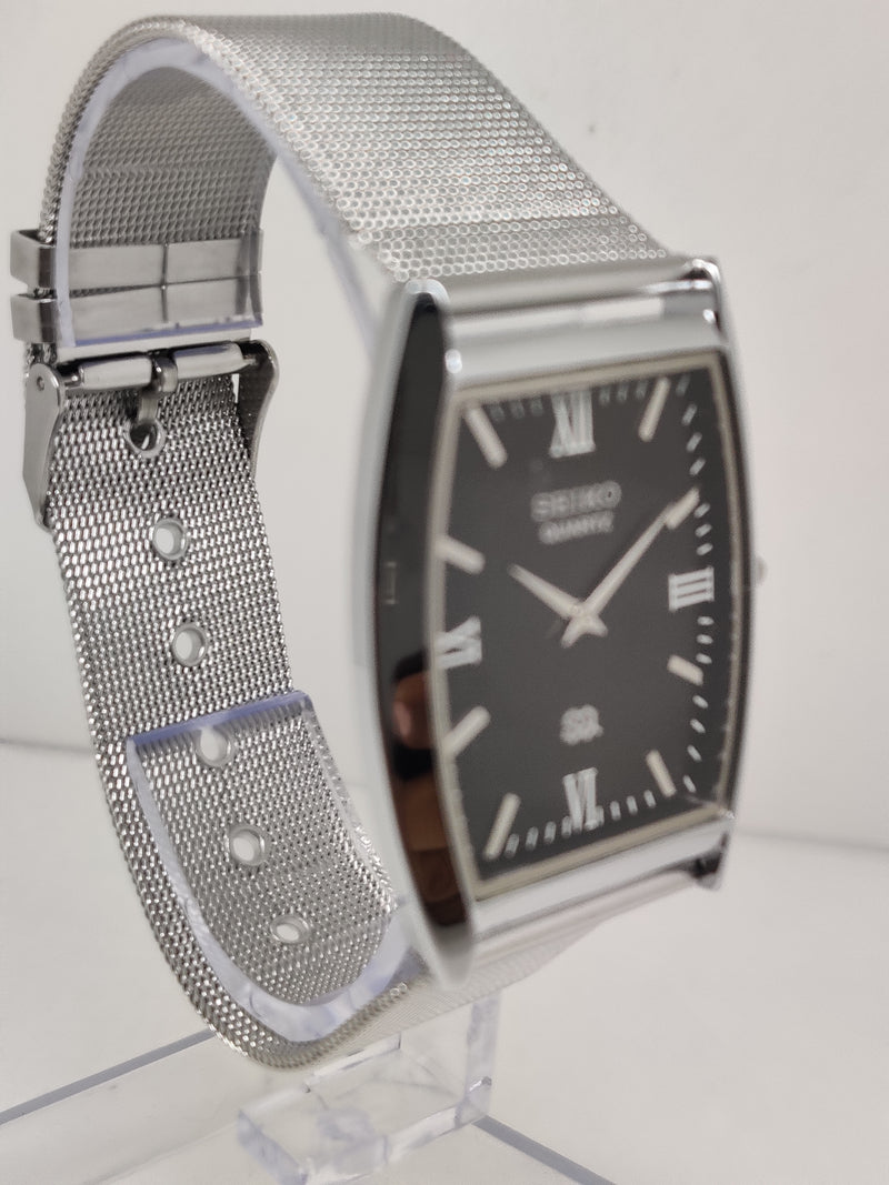 Seiko 5 Black Dial quartz Watch