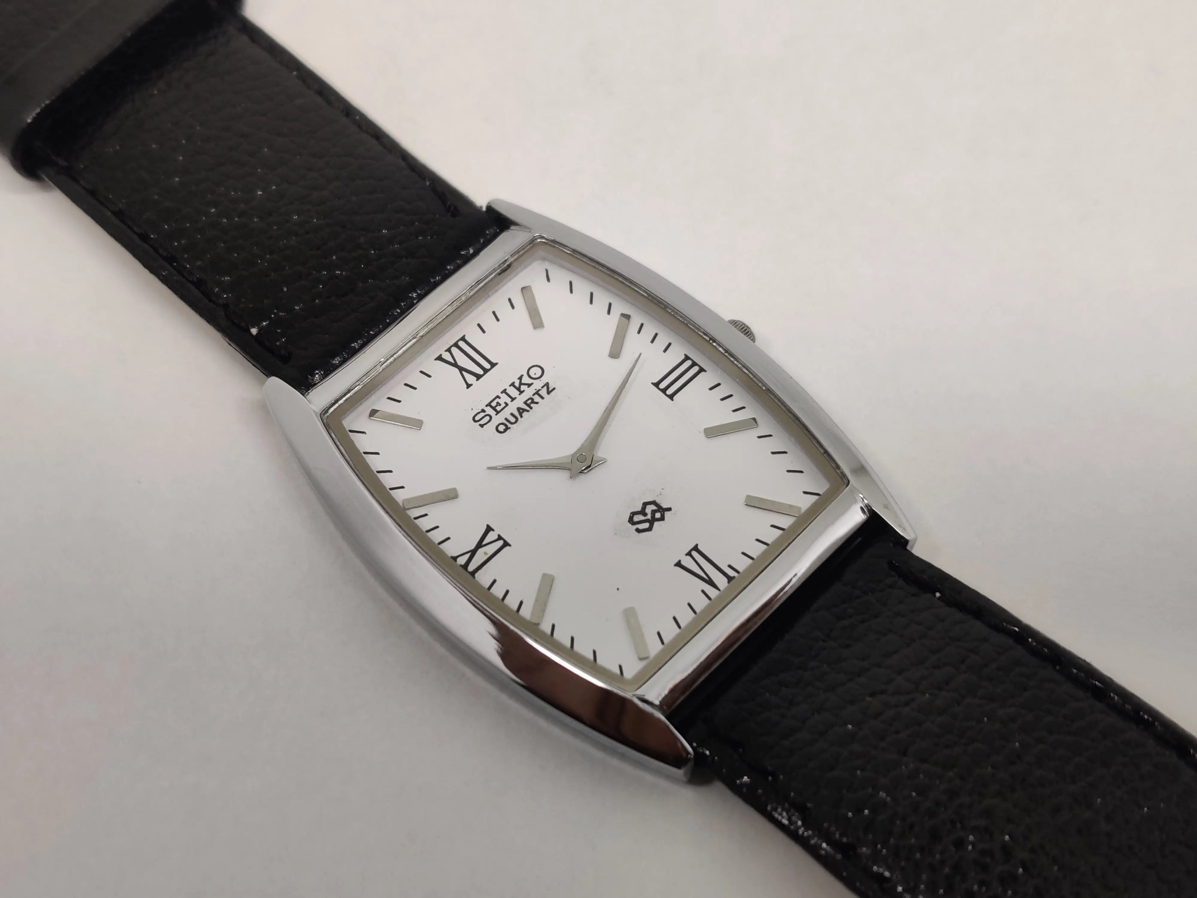 Seiko Silim Quartz Watch – Sleek, Durable & Stylish Timepiece for Men/Women - National Watches