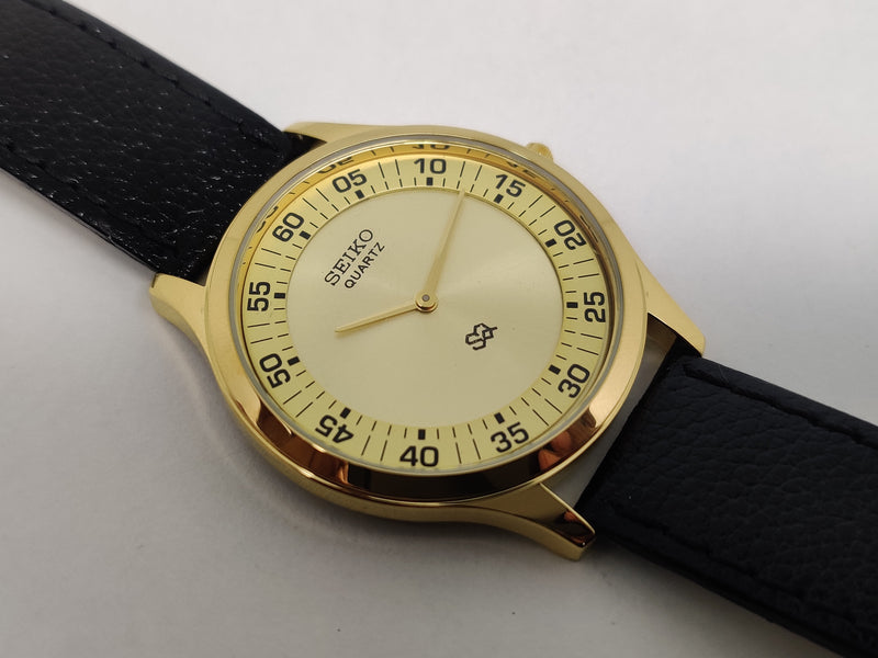 Seiko 5 Black Dial quartz Watch
