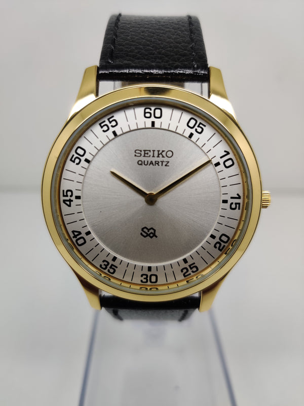 Seiko 5 Black Dial quartz Watch