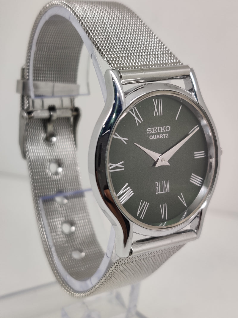 Seiko 5 Black Dial quartz Watch