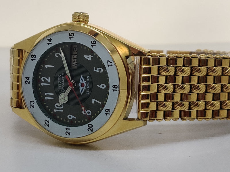 Citizen Automatic 8200 Movement stainless steel Japan Made 21 Jewels Men s Wrist Watch