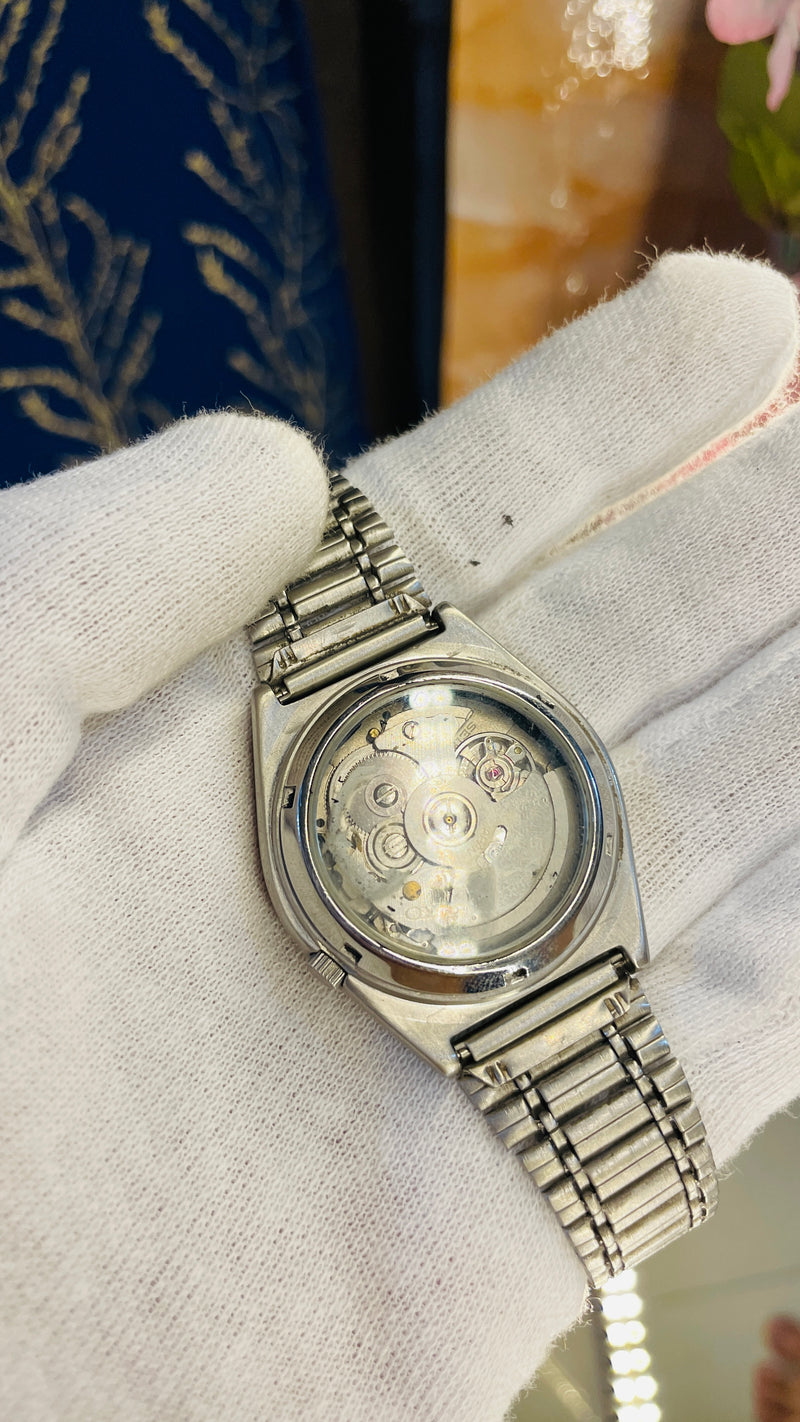(Super Rare) 1983 Seiko 5 Automatic 7S26 with Glass Back Vintage Watch (Pre Owned