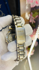 (Super Rare) 1983 Seiko 5 Automatic 7S26 with Glass Back Vintage Watch (Pre Owned