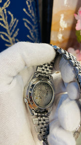 (Super Rare) 1983 Seiko 5 Automatic 7S26 with Glass Back Vintage Watch (Pre Owned