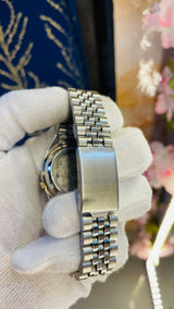 (Super Rare) 1983 Seiko 5 Automatic 7S26 with Glass Back Vintage Watch (Pre Owned