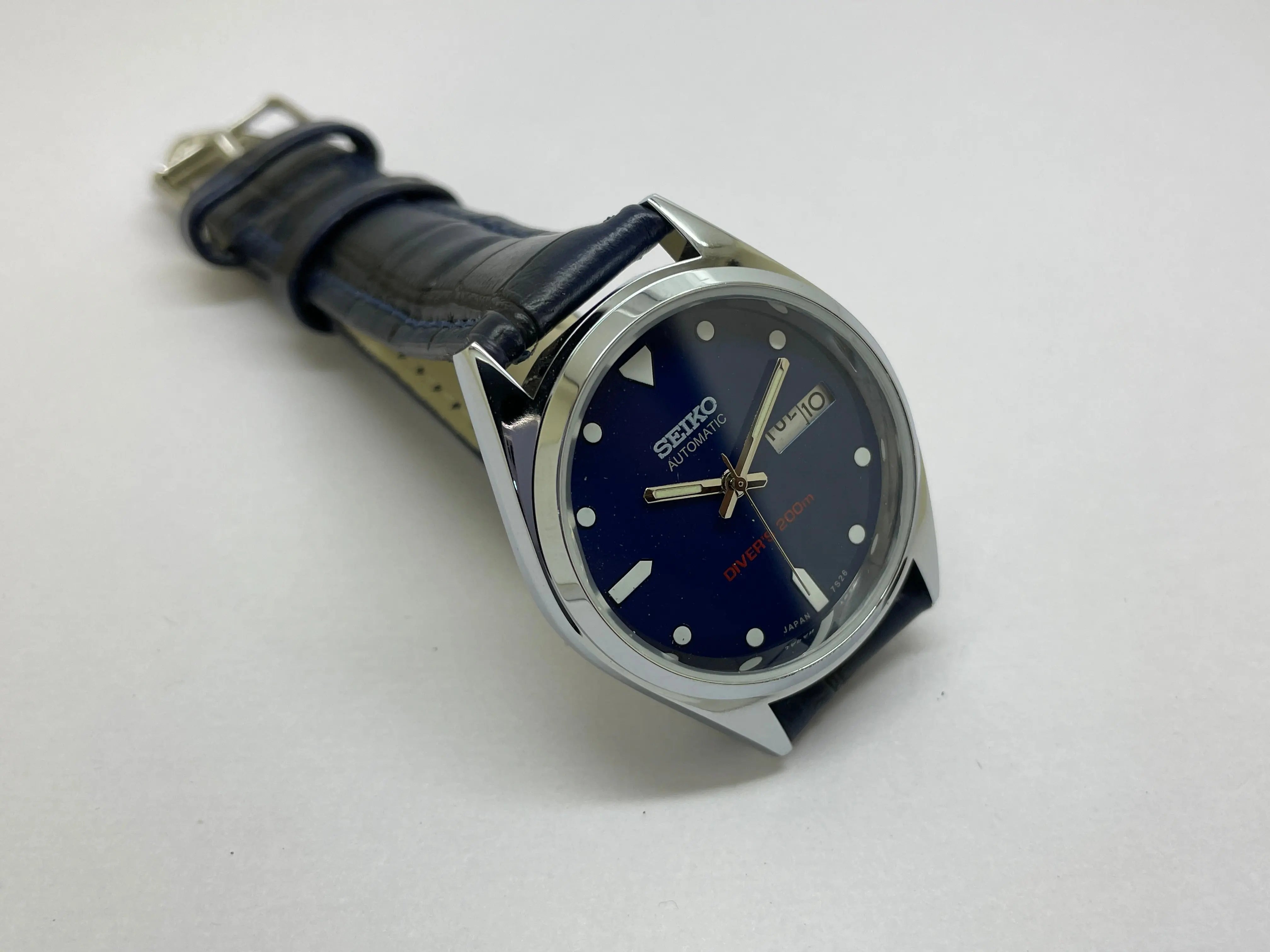 VINTAGE REFURBISHED SEIKO 5 AUTOMATIC JAPAN MENS DAY DATE WATCH - National Watches