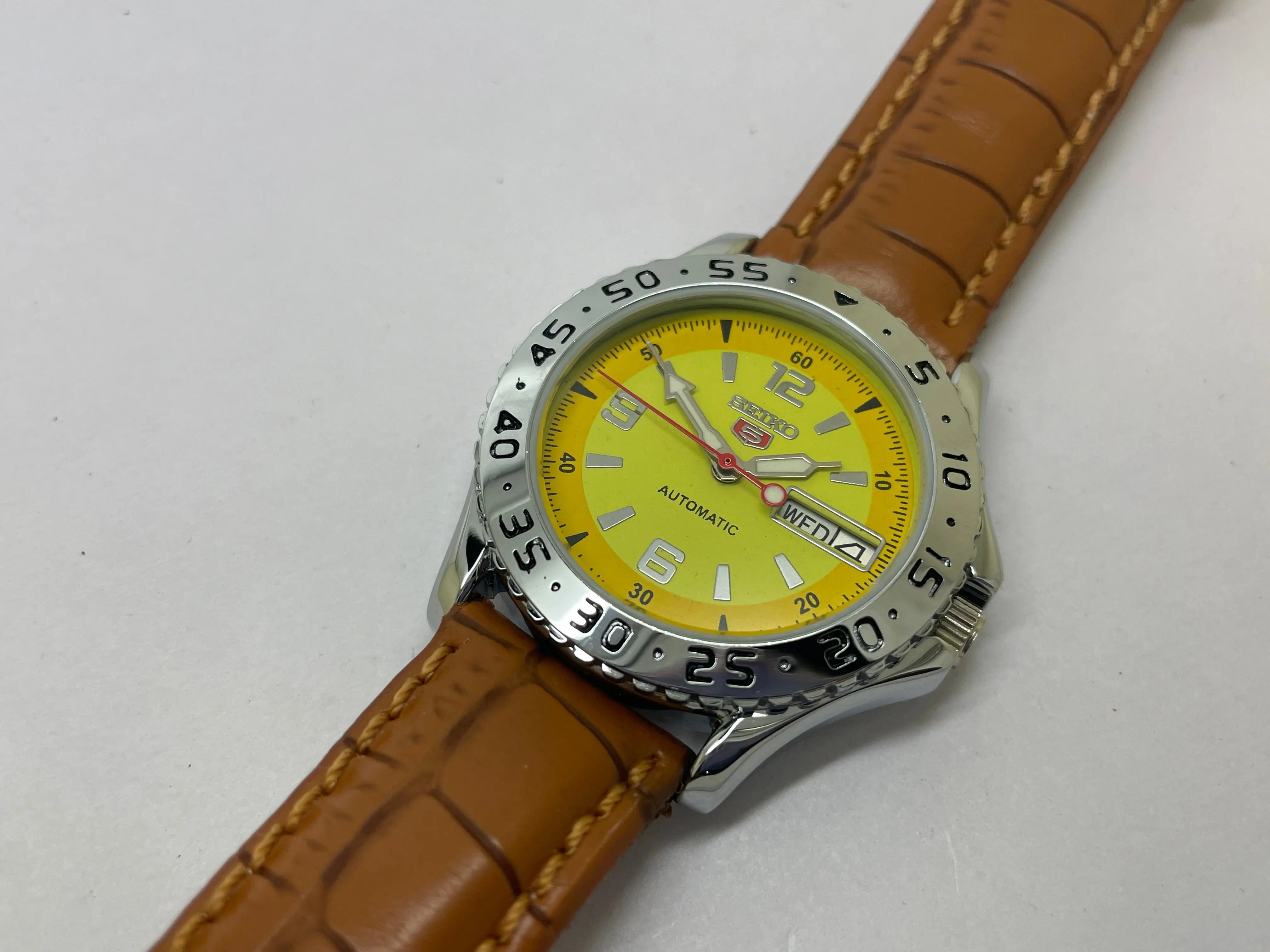 Seiko 5 Sports Automatic Refurbished Watch Vintage Style Reliable Japanese Movement - National Watches