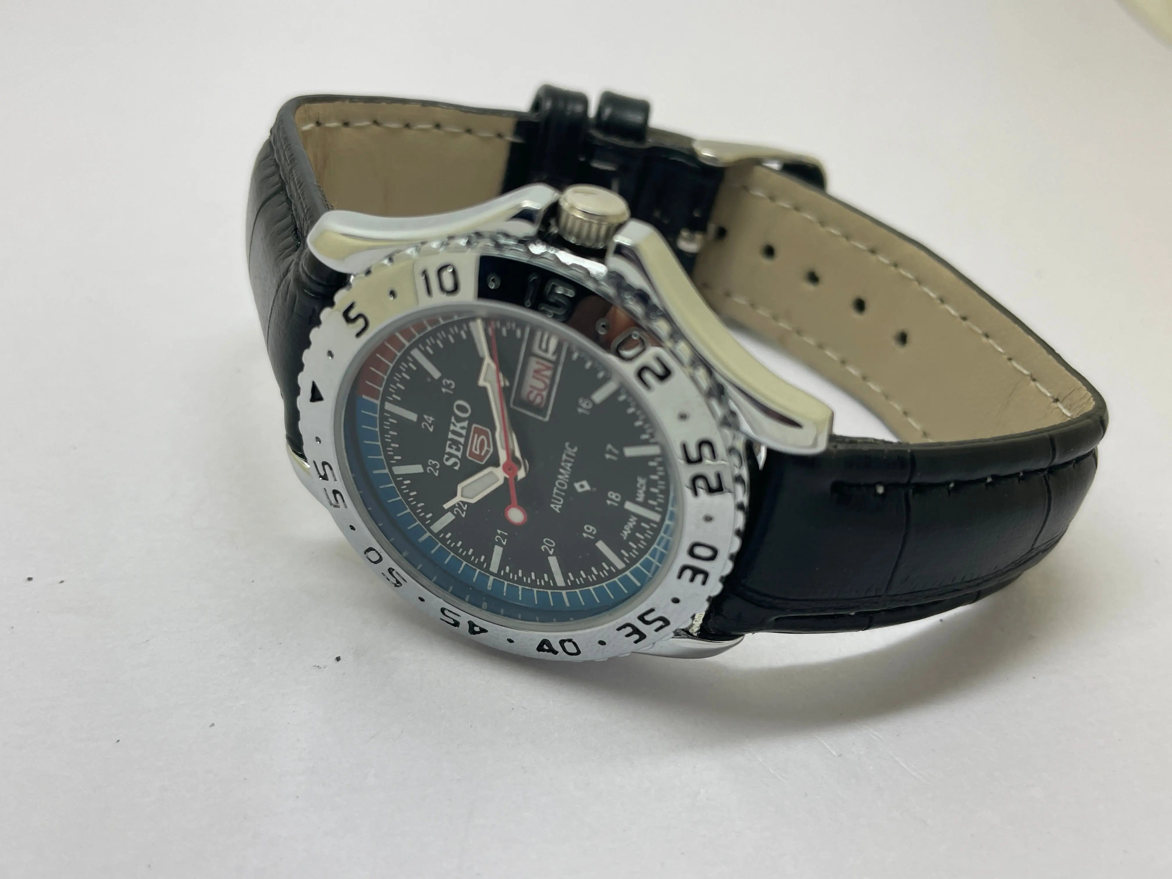 Seiko 5 Sports Automatic Refurbished Watch Vintage Style Reliable Japanese Movement - National Watches