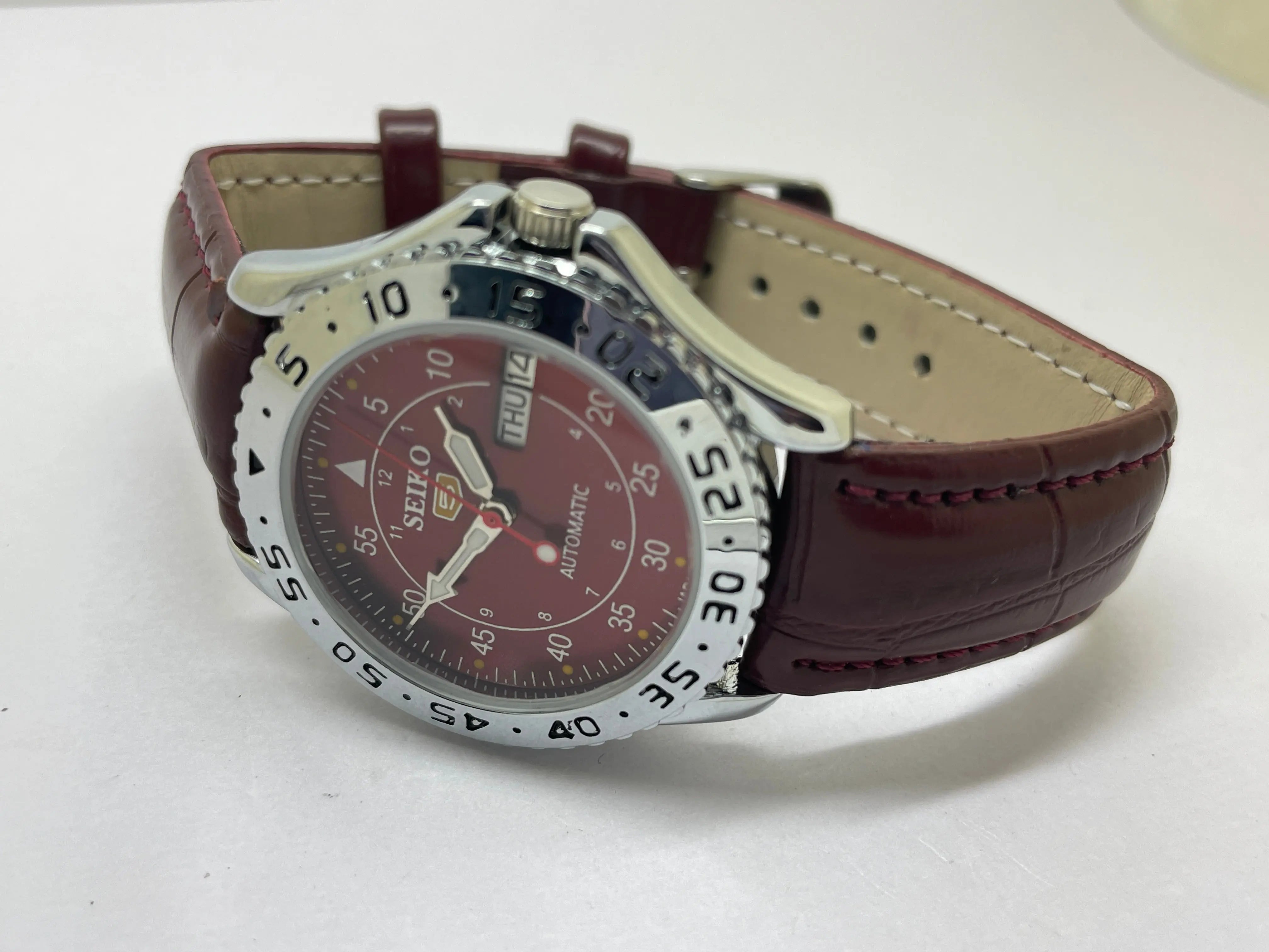 Seiko 5 Sports Automatic Refurbished Watch Vintage Style Reliable Japanese Movement - National Watches