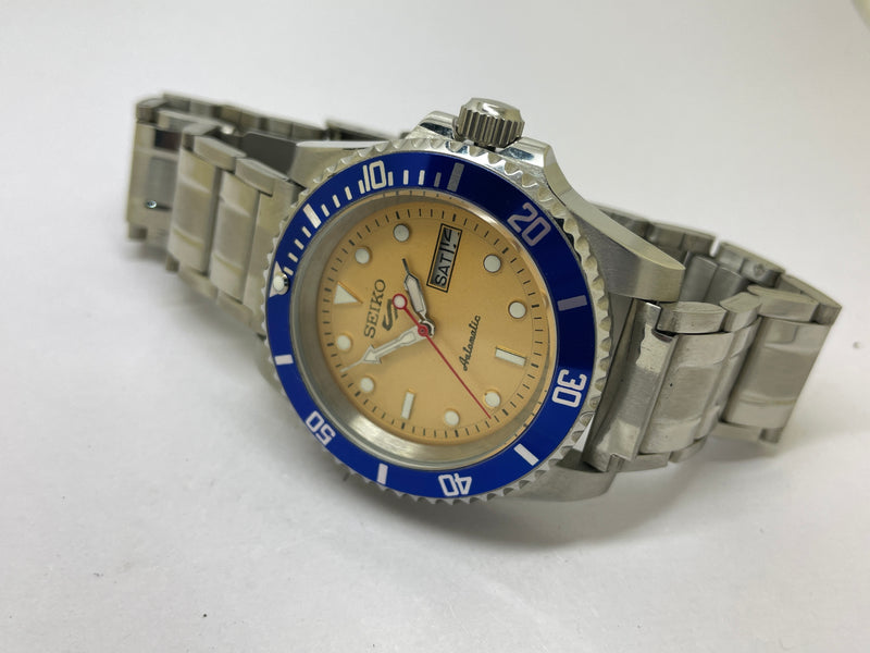 Seiko 5 Black Dial Automatic Vintage Watch sports