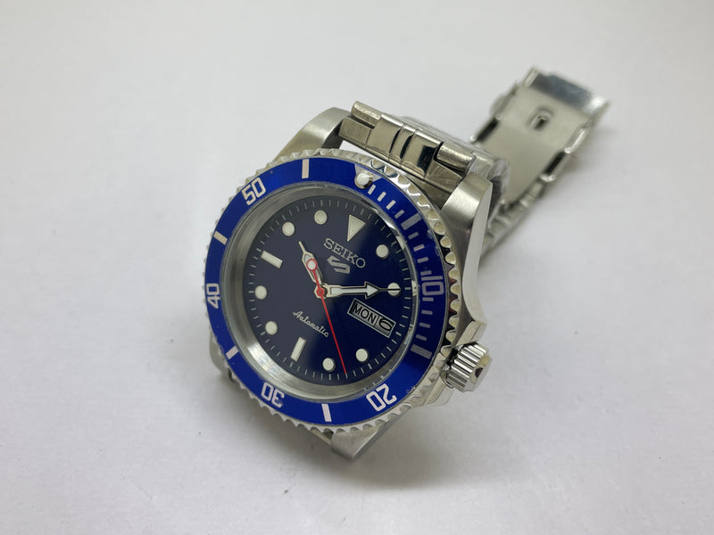 Seiko 5 Black Dial Automatic Vintage Watch sports