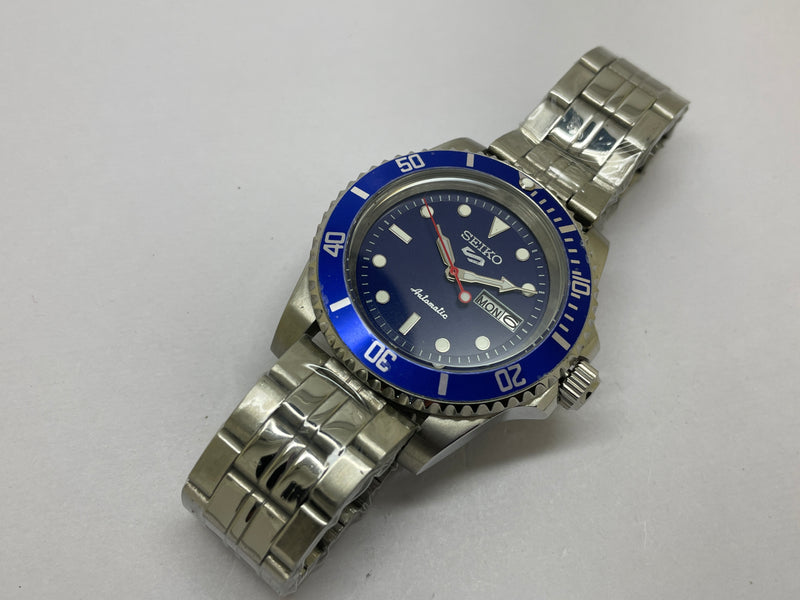 Seiko 5 Black Dial Automatic Vintage Watch sports