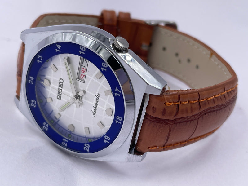 Seiko 5 Black Dial Automatic Vintage Watch