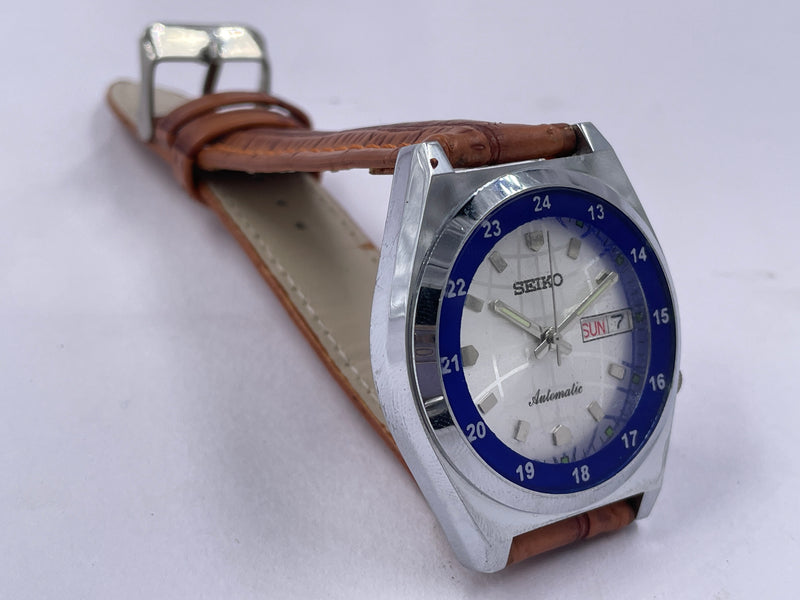 Seiko 5 Black Dial Automatic Vintage Watch