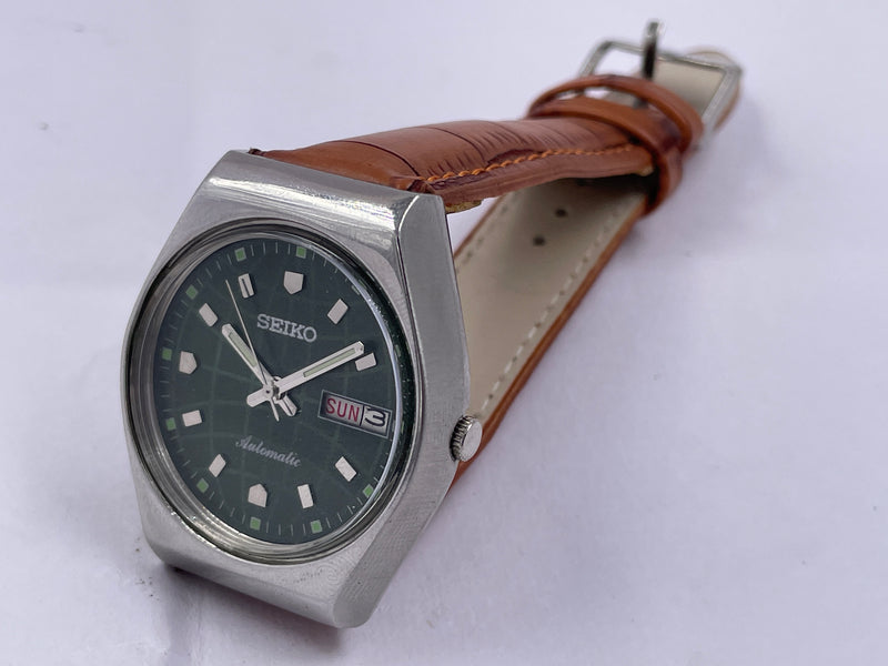 Seiko 5 Black Dial Automatic Vintage Watch