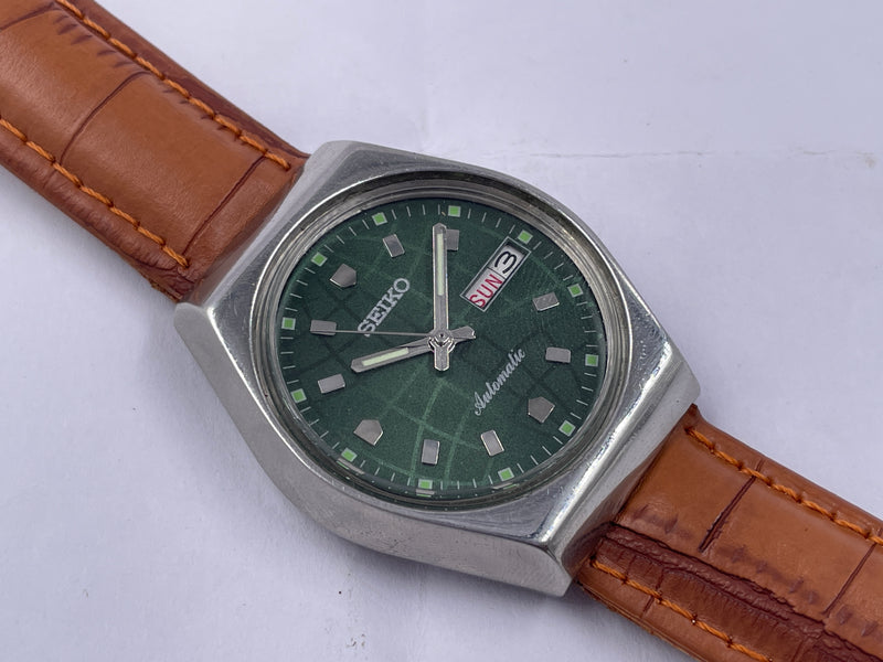 Seiko 5 Black Dial Automatic Vintage Watch