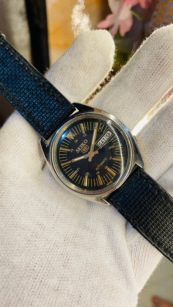 Seiko 5 Automatic Men’s Watch – Vintage Japan Model | Restored & Ready to Wear