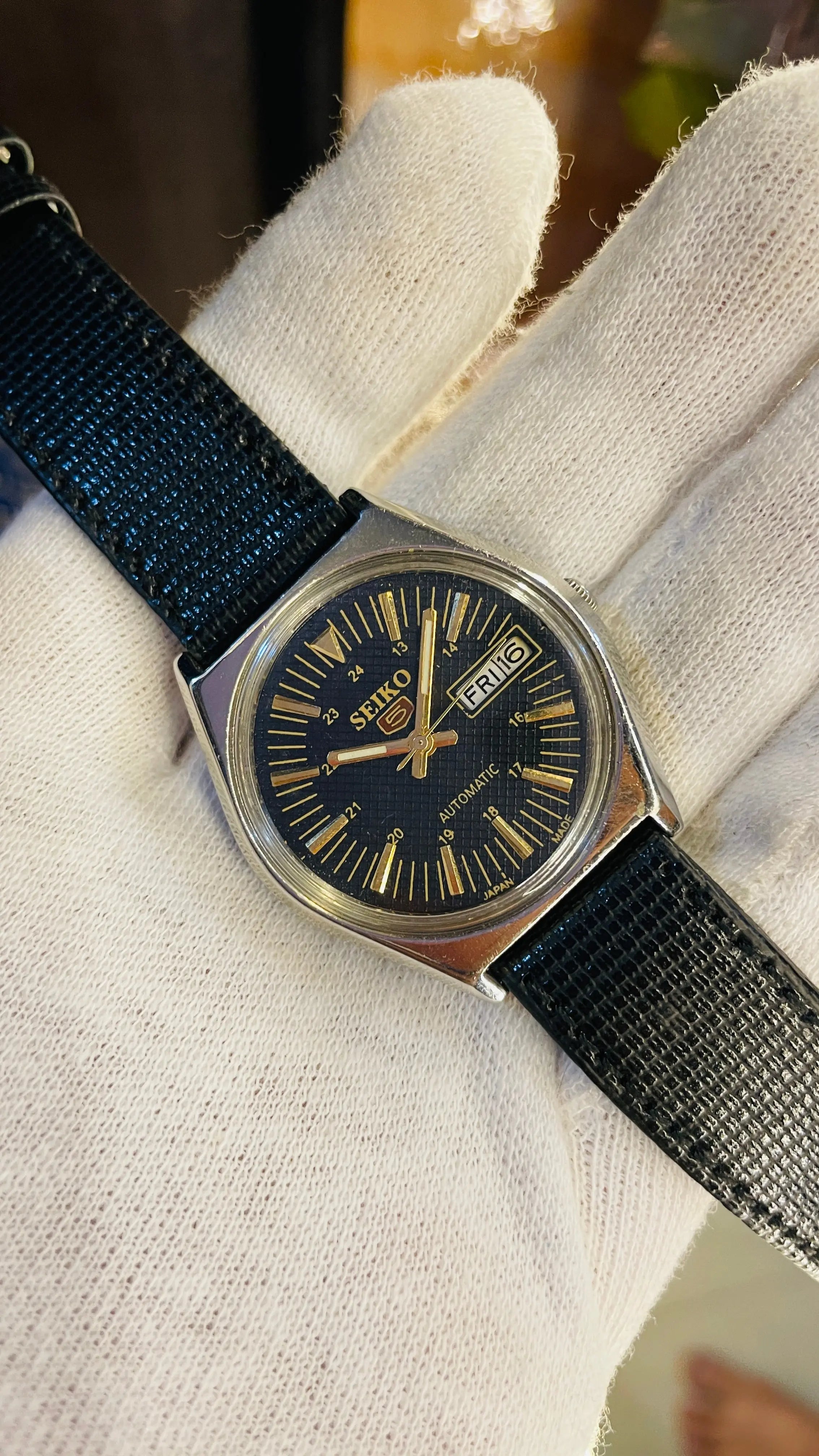 Seiko 5 Automatic Men’s Watch – Vintage Japan Model | Restored & Ready to Wear National Watches