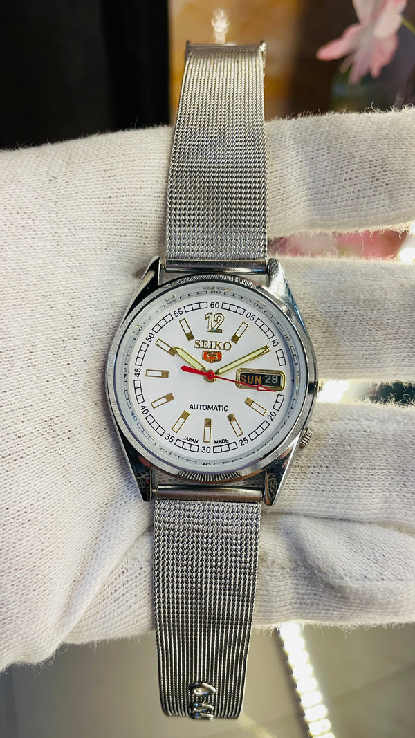 Seiko 5 Automatic Men’s Watch – Vintage Japan Model | Restored & Ready to Wear