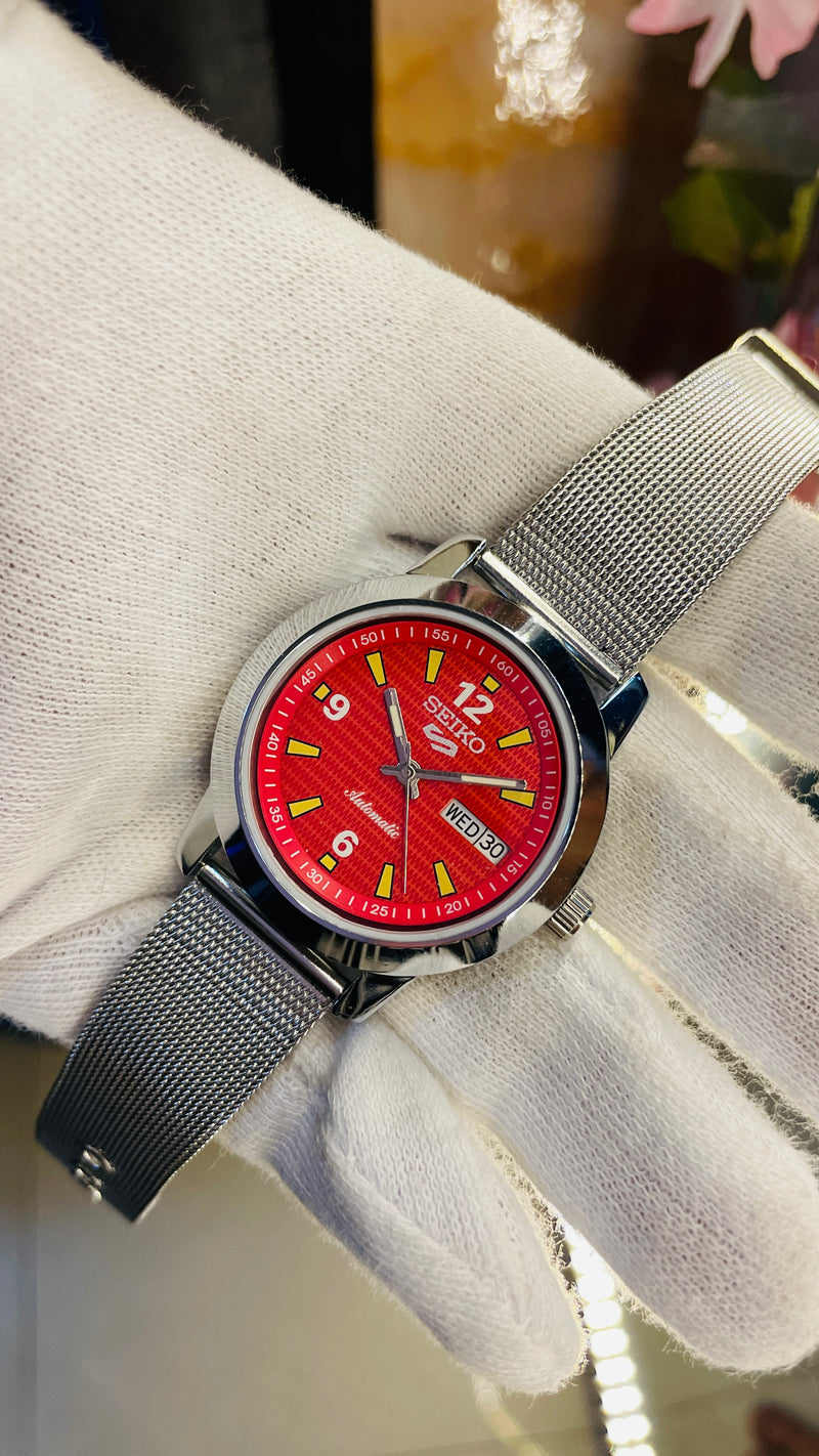 Seiko 5 Automatic Men’s Watch – Vintage Japan Model | Restored & Ready to Wear