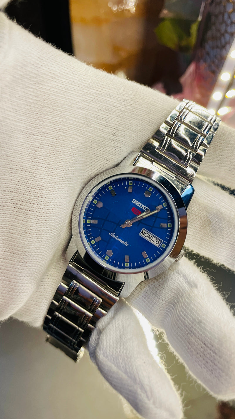 Seiko 5 Automatic Men’s Watch – Vintage Japan Model | Restored & Ready to Wear