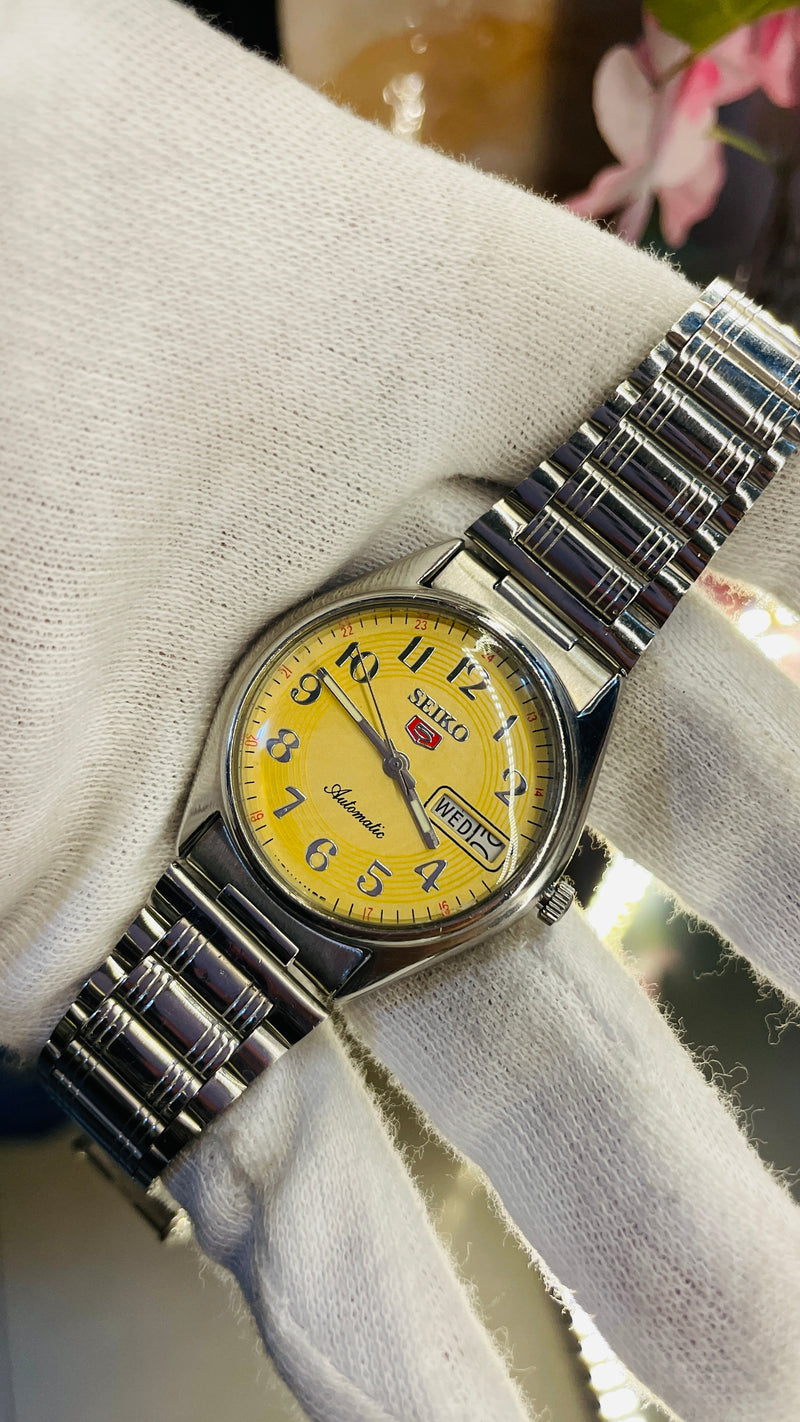 Seiko 5 Automatic Men’s Watch – Vintage Japan Model | Restored & Ready to Wear