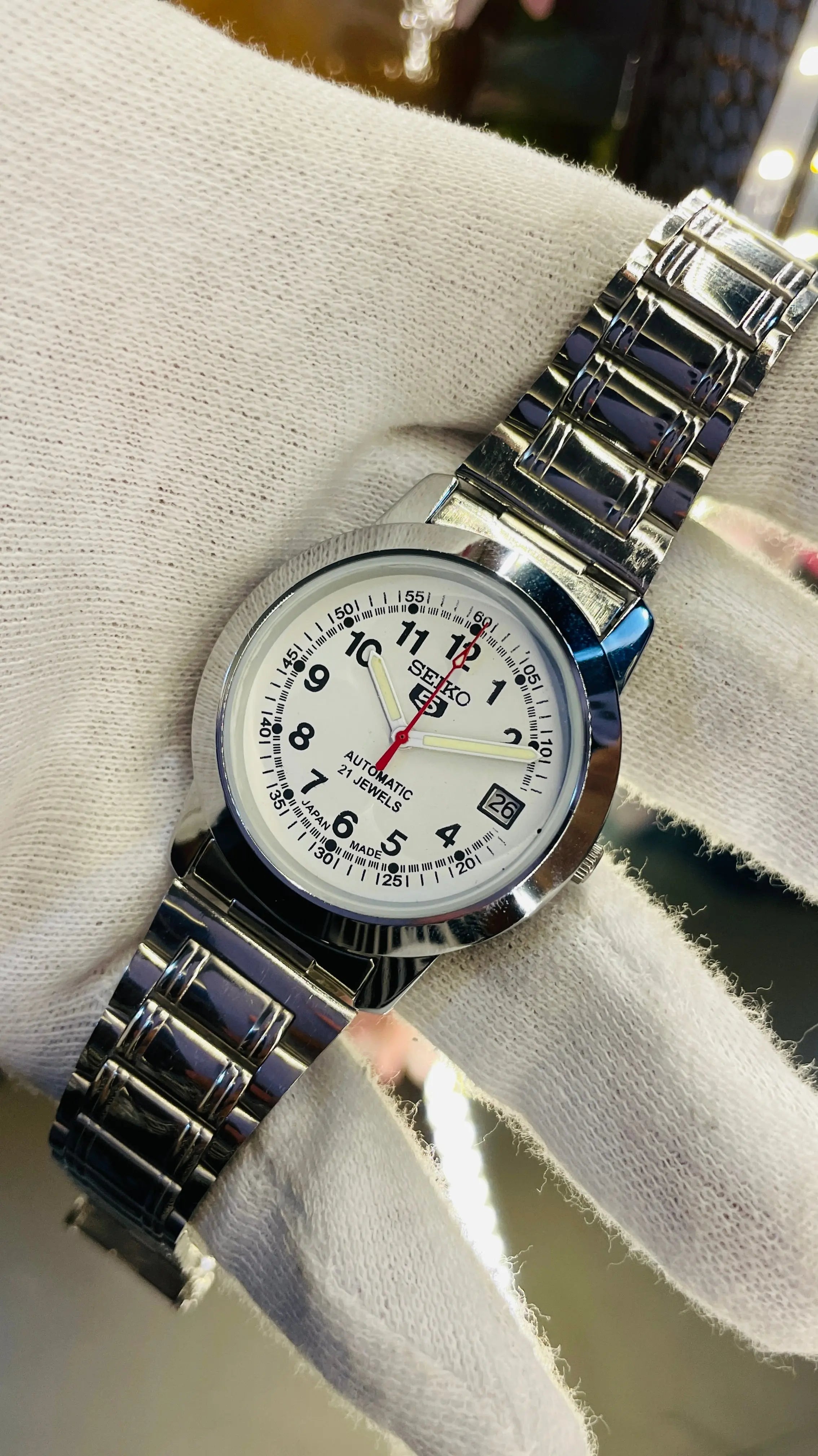 Seiko 5 Automatic Men’s Watch – Vintage Japan Model | Restored & Ready to Wear National Watches