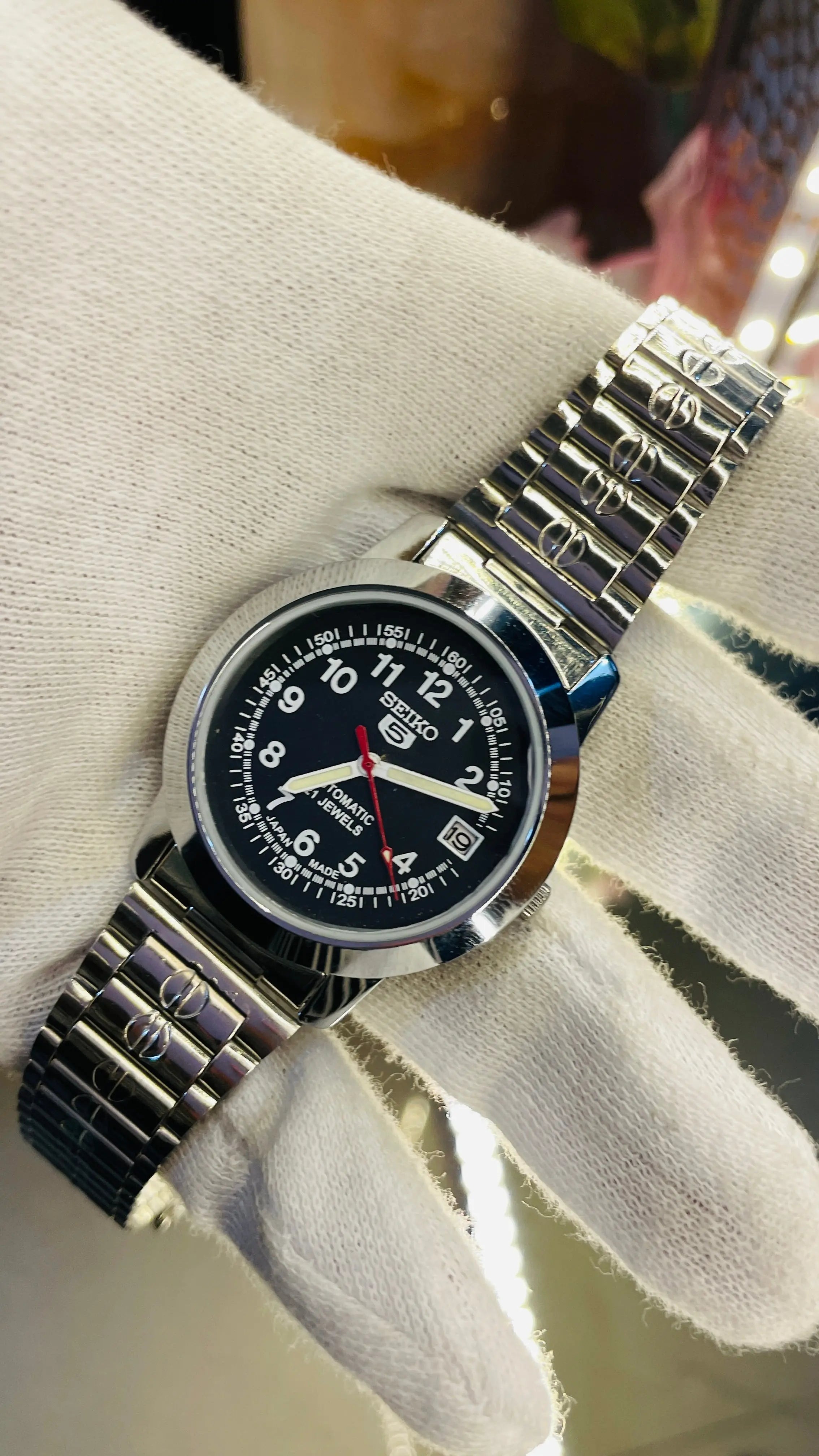 Seiko 5 Automatic Men’s Watch – Vintage Japan Model | Restored & Ready to Wear National Watches