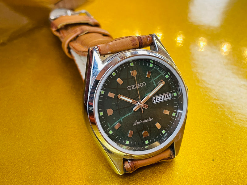 Seiko 5 Black Dial Automatic Vintage Watch