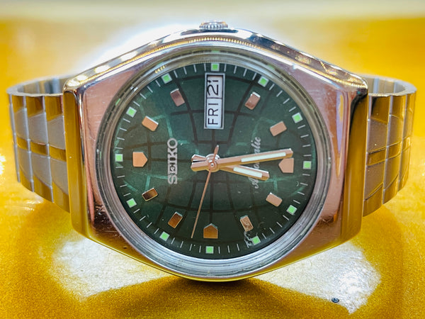 Seiko 5 Black Dial Automatic Vintage Watch