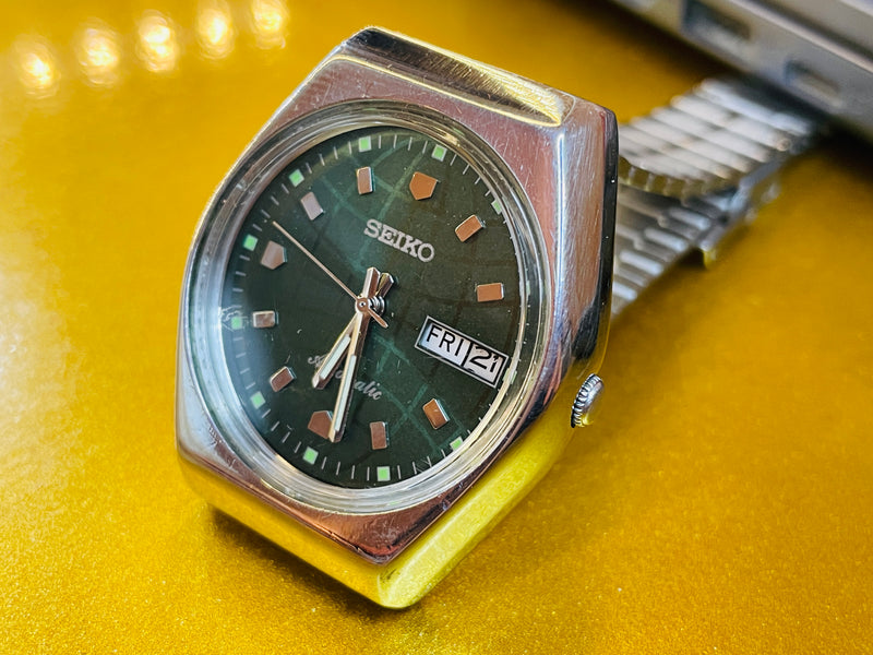 Seiko 5 Black Dial Automatic Vintage Watch