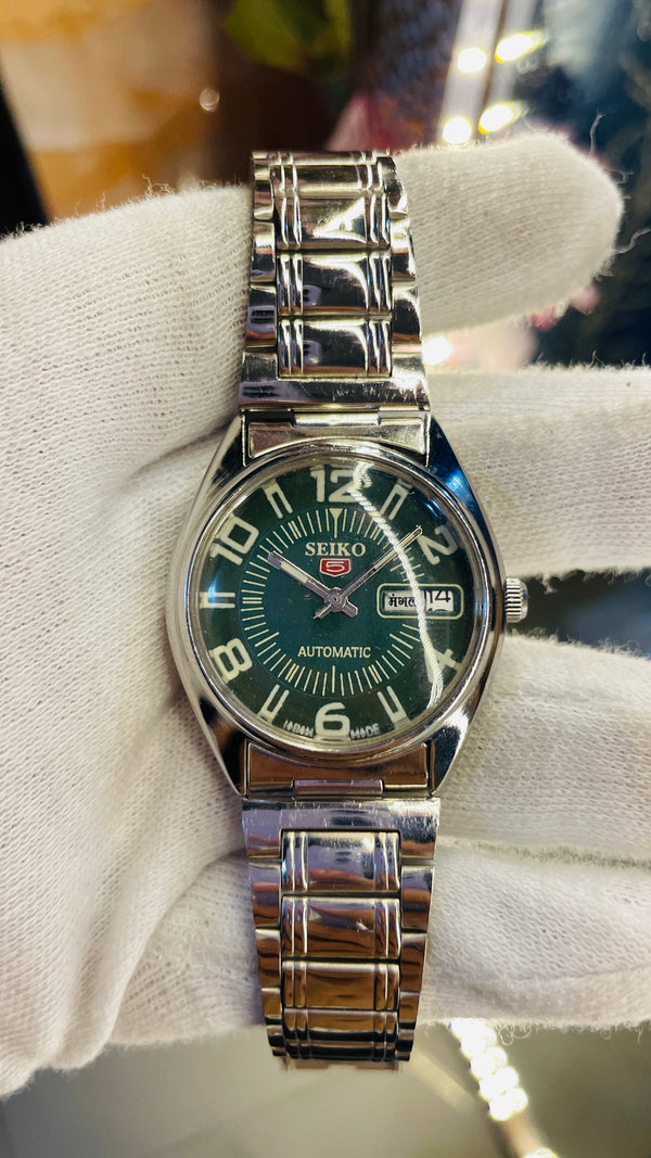 Seiko 5 Automatic Men’s Watch – Vintage Japan Model | Restored & Ready to Wear