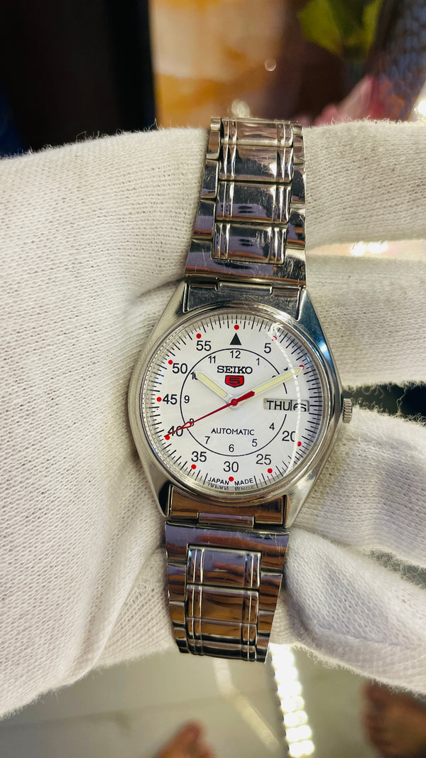 Seiko 5 Automatic Men’s Watch – Vintage Japan Model | Restored & Ready to Wear