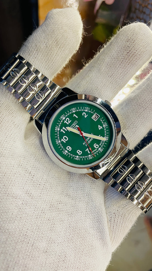 Seiko 5 Automatic Men’s Watch – Vintage Japan Model | Restored & Ready to Wear