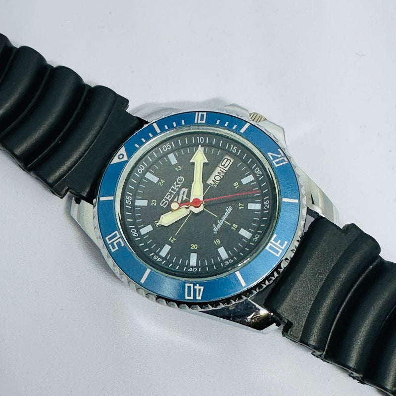 Seiko 5 Sports Automatic Watch – Refurbished Vintage | Japan-Made Men’s Timepiece
