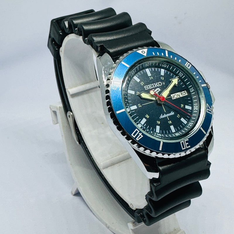 Seiko 5 Sports Automatic Watch – Refurbished Vintage | Japan-Made Men’s Timepiece