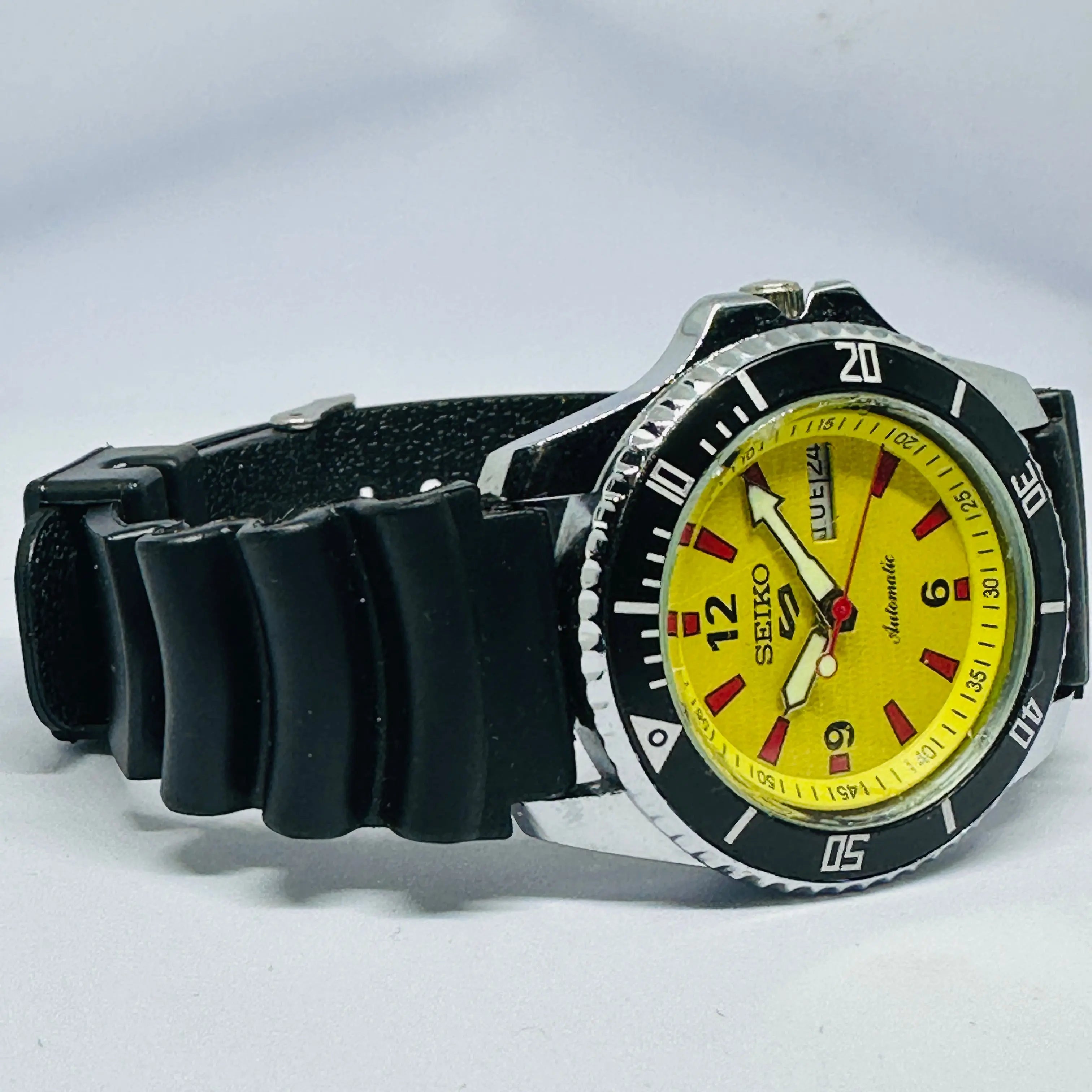 Seiko 5 Sports Automatic Watch – Refurbished Vintage | Japan-Made Men’s Timepiece National Watches
