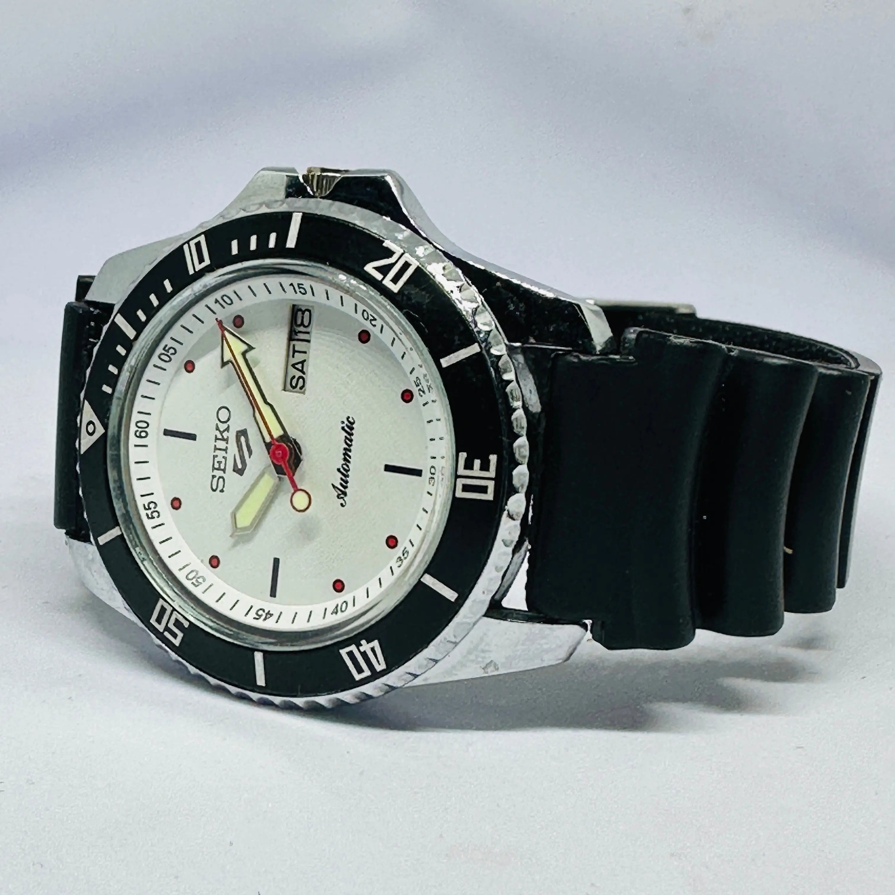 Seiko 5 Sports Automatic Watch – Refurbished Vintage | Japan-Made Men’s Timepiece National Watches